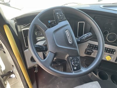 2022 Freightliner CASCADIA 126