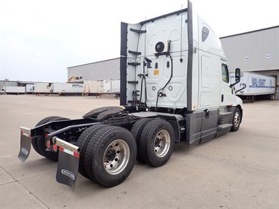 2022 Freightliner CASCADIA 126
