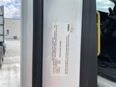 2022 Freightliner CASCADIA 126
