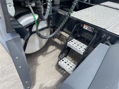 2022 Freightliner CASCADIA 126
