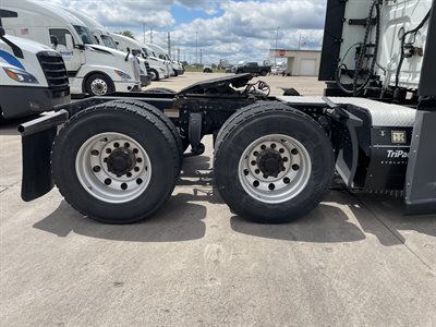 2022 Freightliner CASCADIA 126