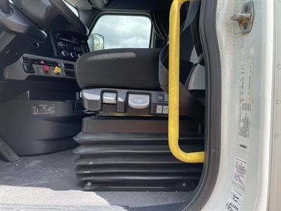 2022 Freightliner CASCADIA 126