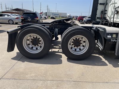 2022 Freightliner CASCADIA 126