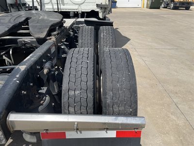 2022 Freightliner CASCADIA 126