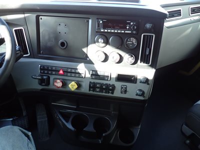 2022 Freightliner CASCADIA 126
