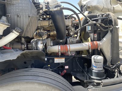 2022 Freightliner CASCADIA 126