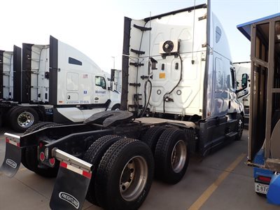 2022 Freightliner CASCADIA 126