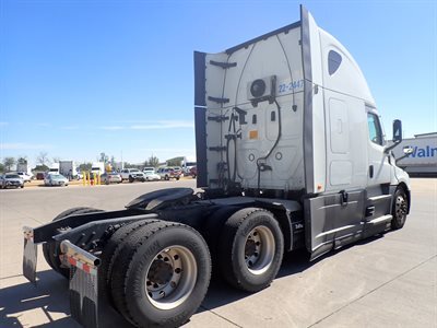 2022 Freightliner CASCADIA 126