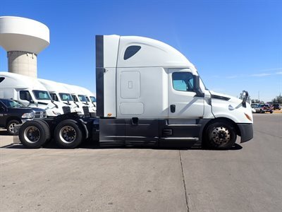 2022 Freightliner CASCADIA 126