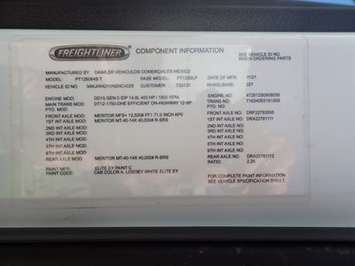 2022 Freightliner CASCADIA 126