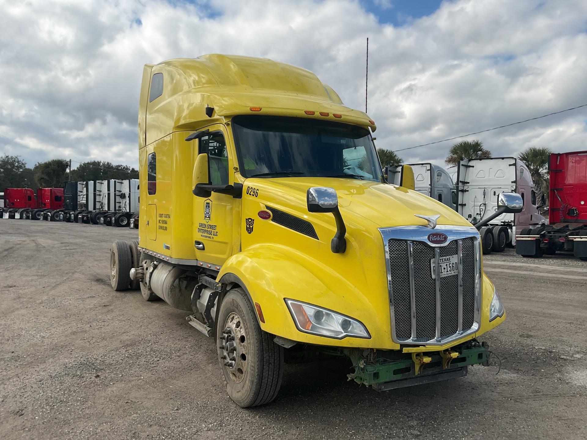 2023 Peterbilt 579