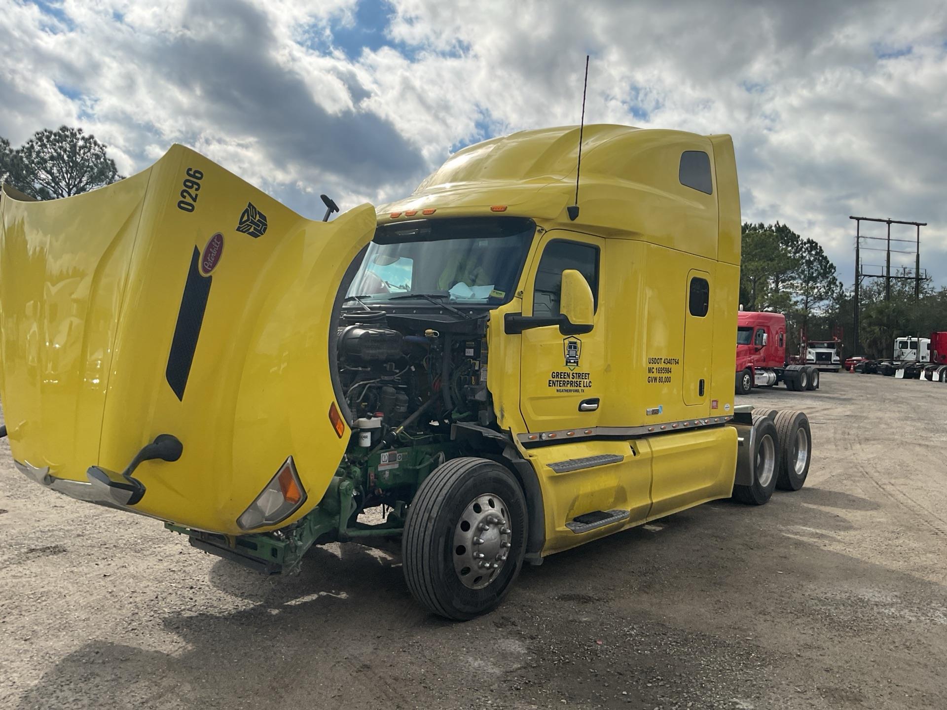 2023 Peterbilt 579