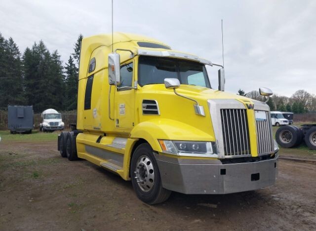 2022 Western Star 5700