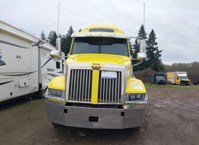 2022 Western Star 5700
