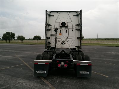2022 Freightliner CASCADIA 126