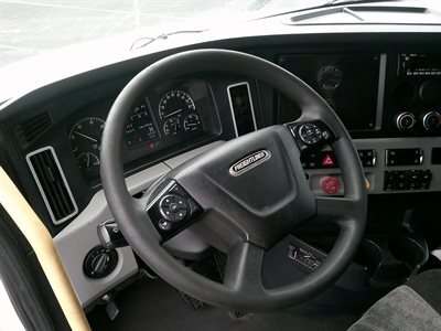 2022 Freightliner CASCADIA 126