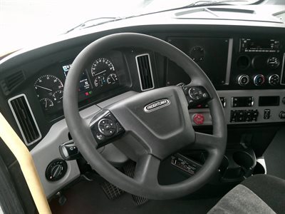 2022 Freightliner CASCADIA 126