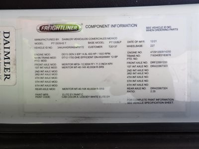 2022 Freightliner CASCADIA 126