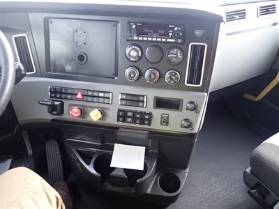 2022 Freightliner CASCADIA 126