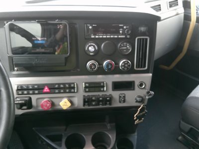 2022 Freightliner CASCADIA 126