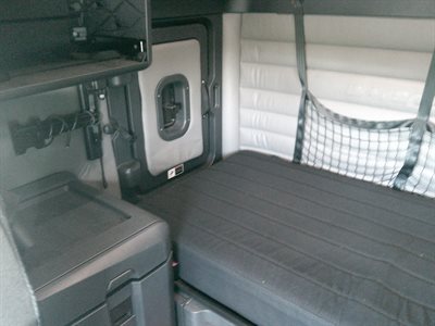 2022 Freightliner CASCADIA 126
