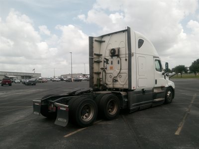 2022 Freightliner CASCADIA 126