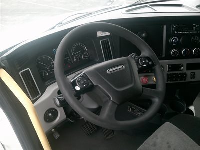 2022 Freightliner CASCADIA 126