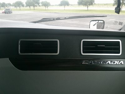 2022 Freightliner CASCADIA 126