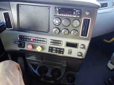 2022 Freightliner CASCADIA 126