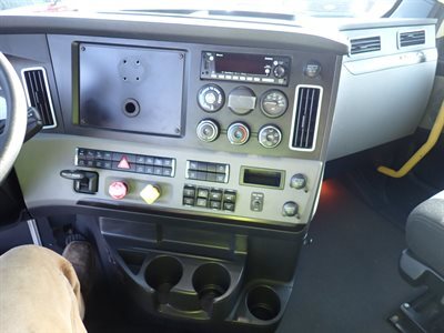 2022 Freightliner CASCADIA 126