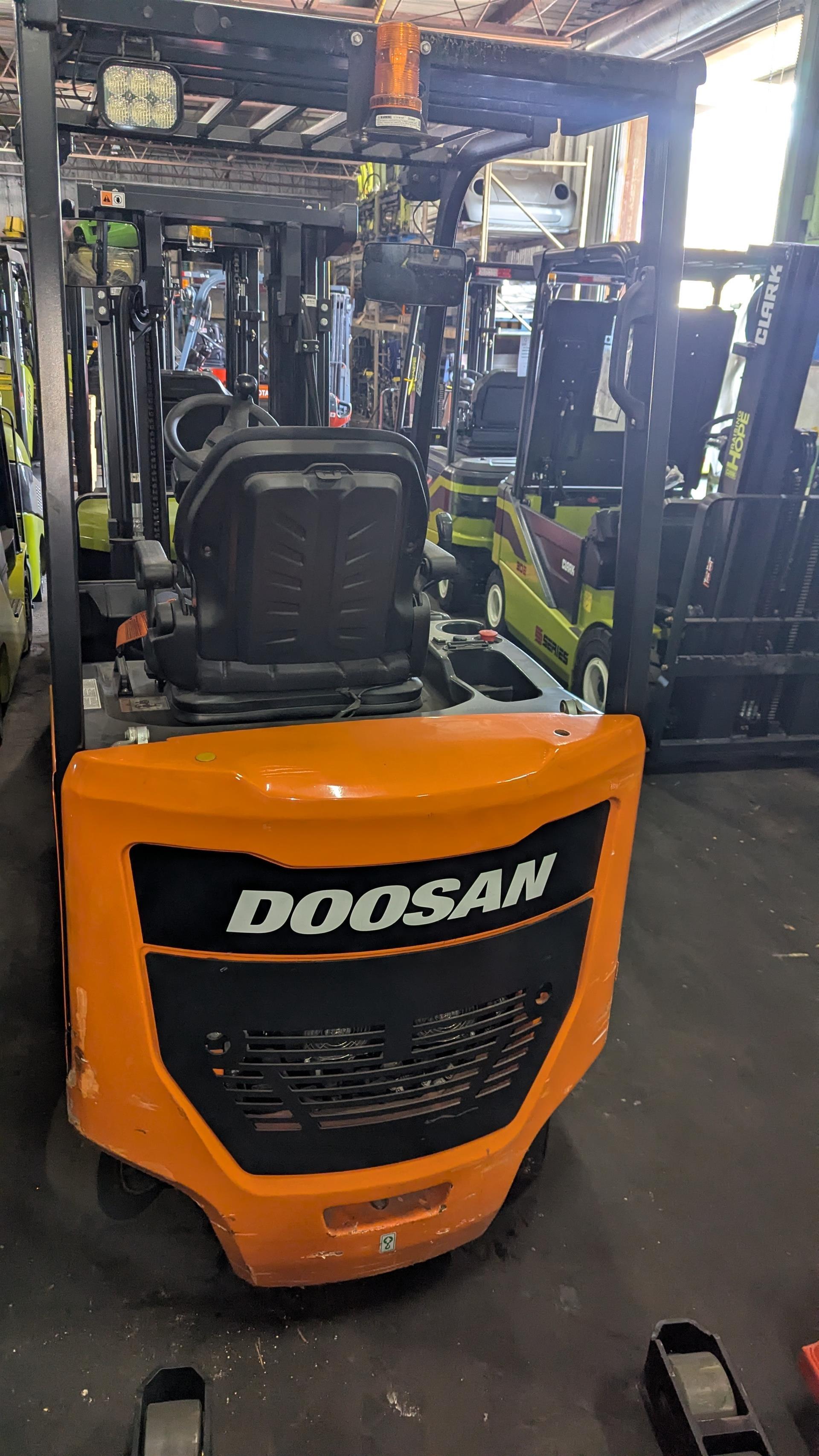2022 Doosan BC25S-7