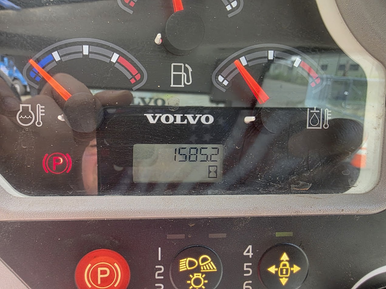2017 Volvo MCT125C