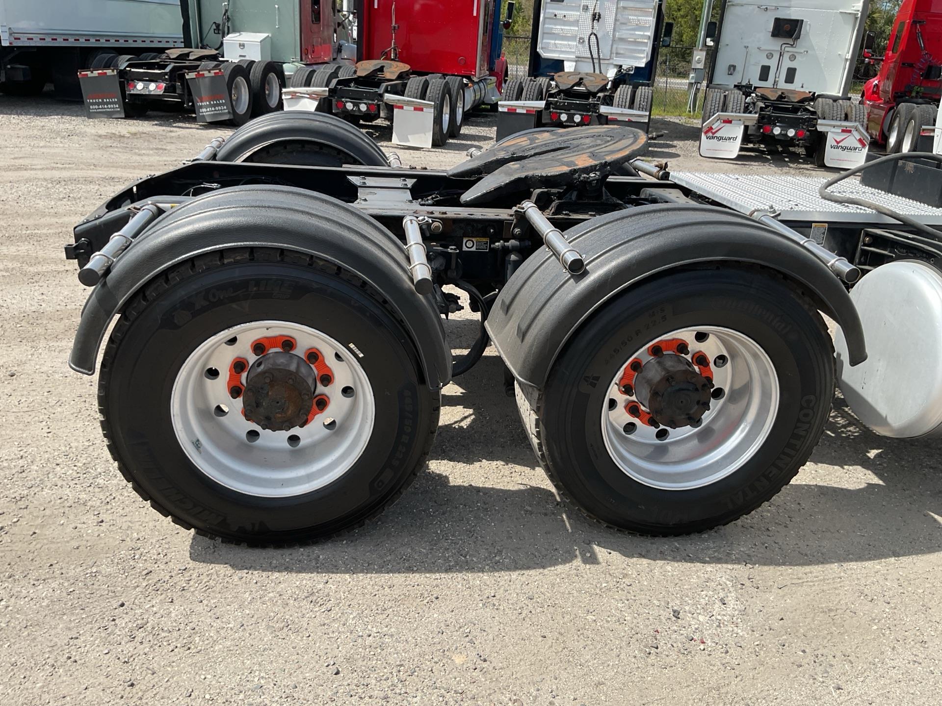 2018 Peterbilt 579