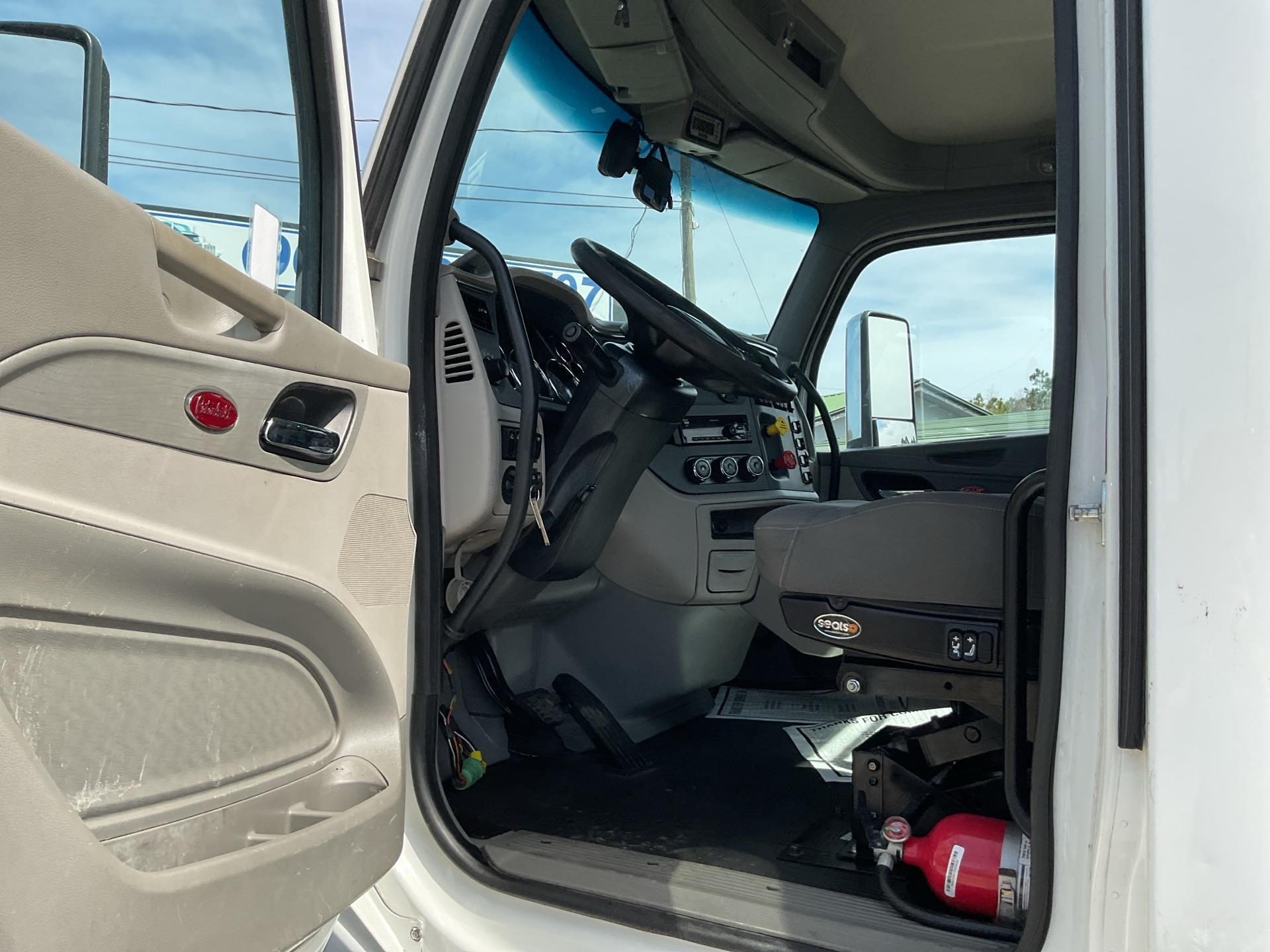 2018 Peterbilt 579