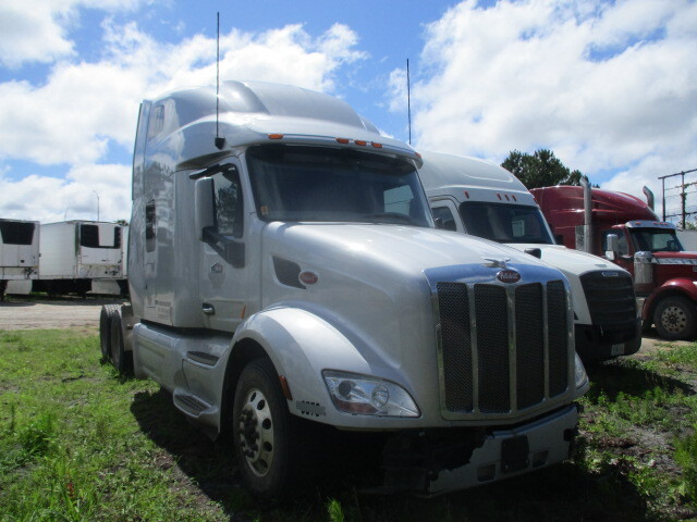 2021 Peterbilt 579