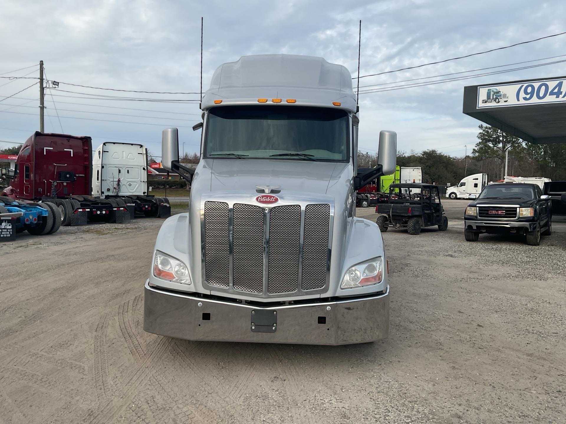 2021 Peterbilt 579