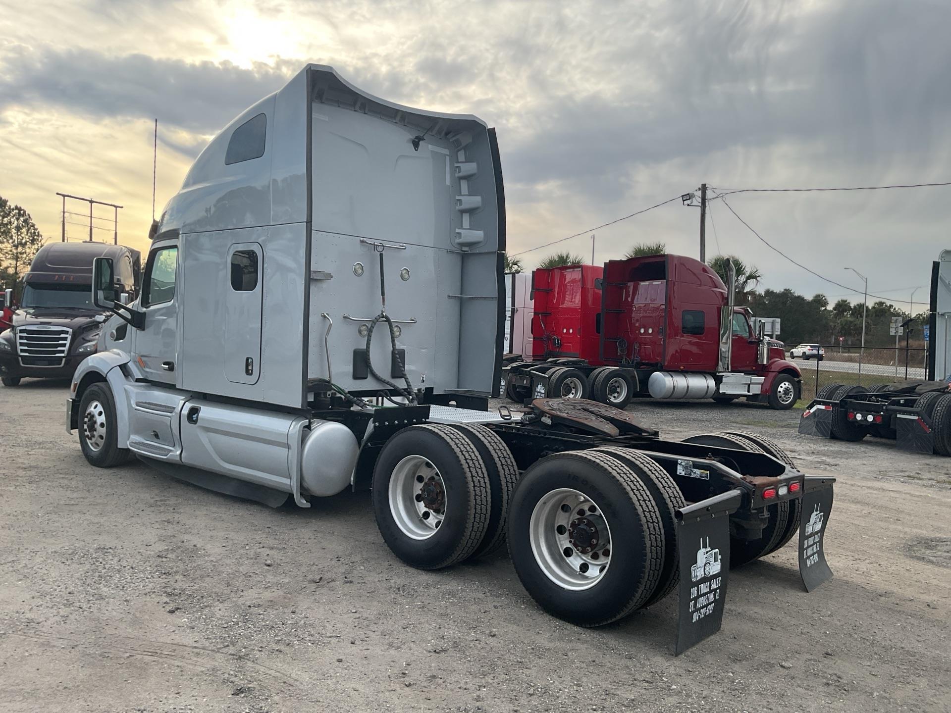2021 Peterbilt 579