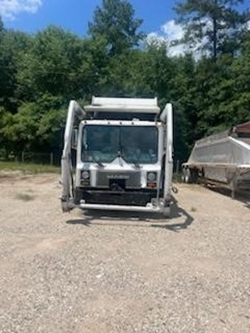 2003 Mack 600