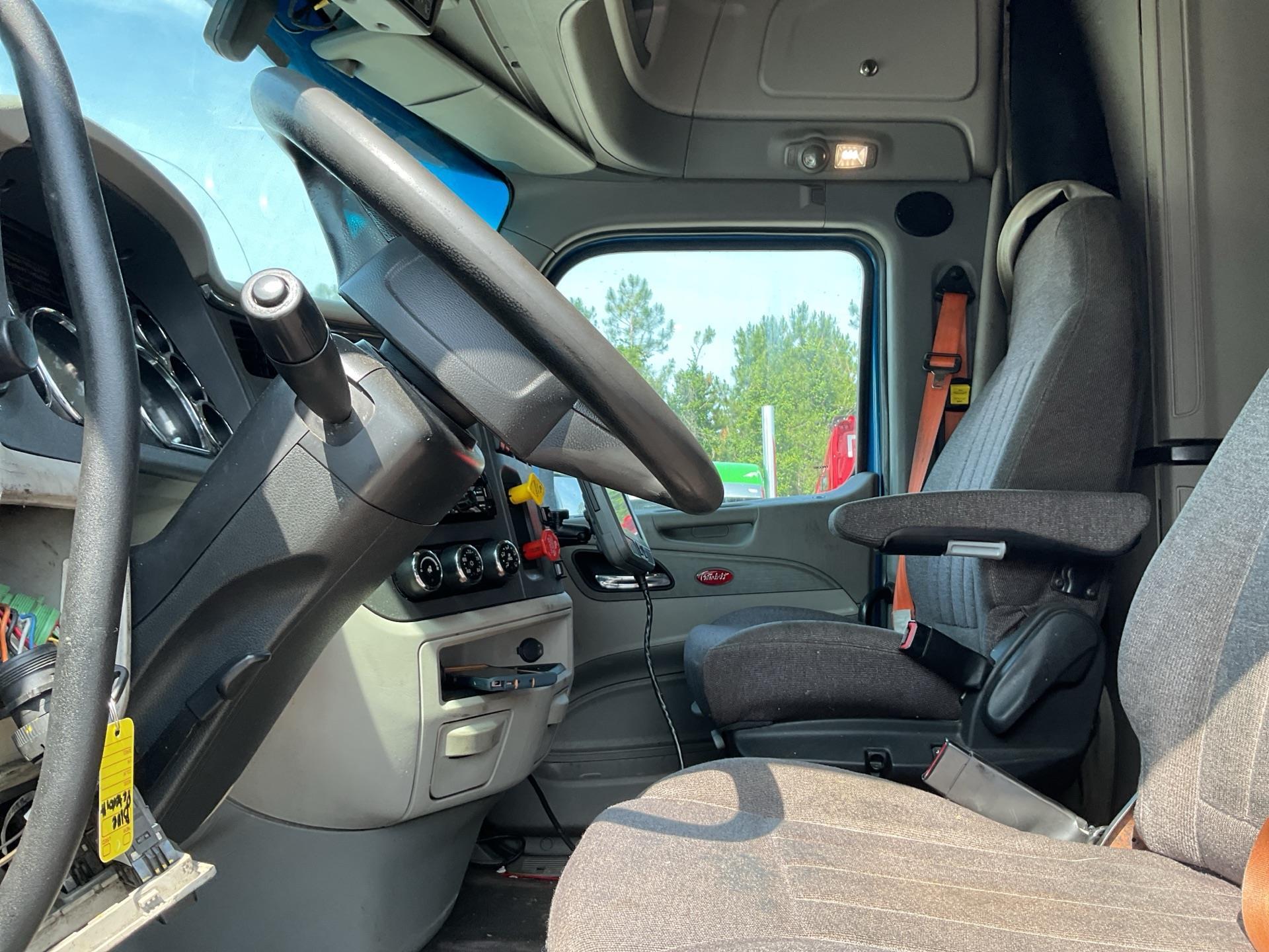 2019 Peterbilt 579