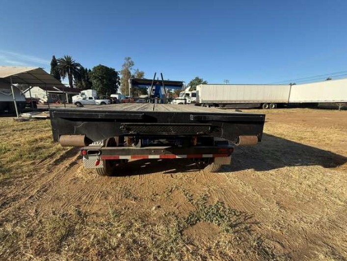 2024 Pj Trailers FLAT DECK