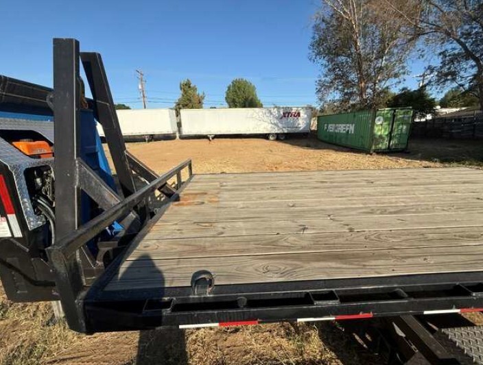 2024 Pj Trailers FLAT DECK