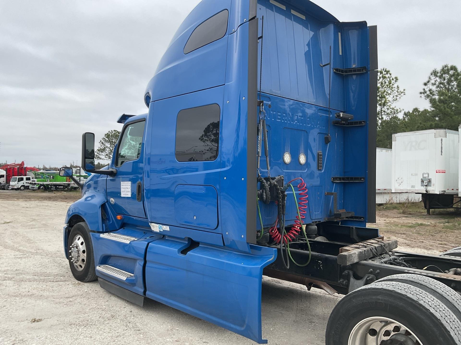 2019 International LT625