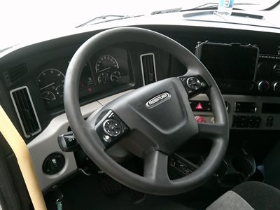 2022 Freightliner CASCADIA 126