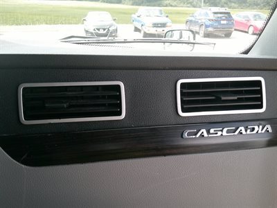 2022 Freightliner CASCADIA 126