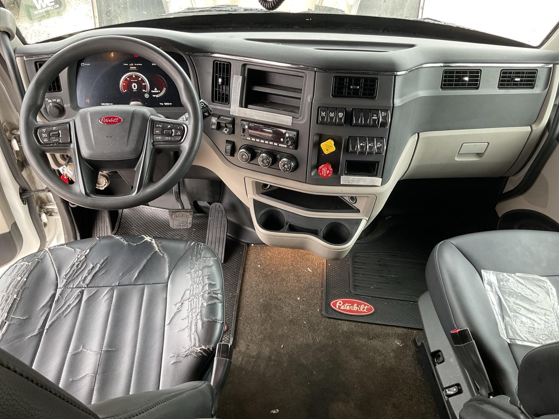 2023 Peterbilt 579