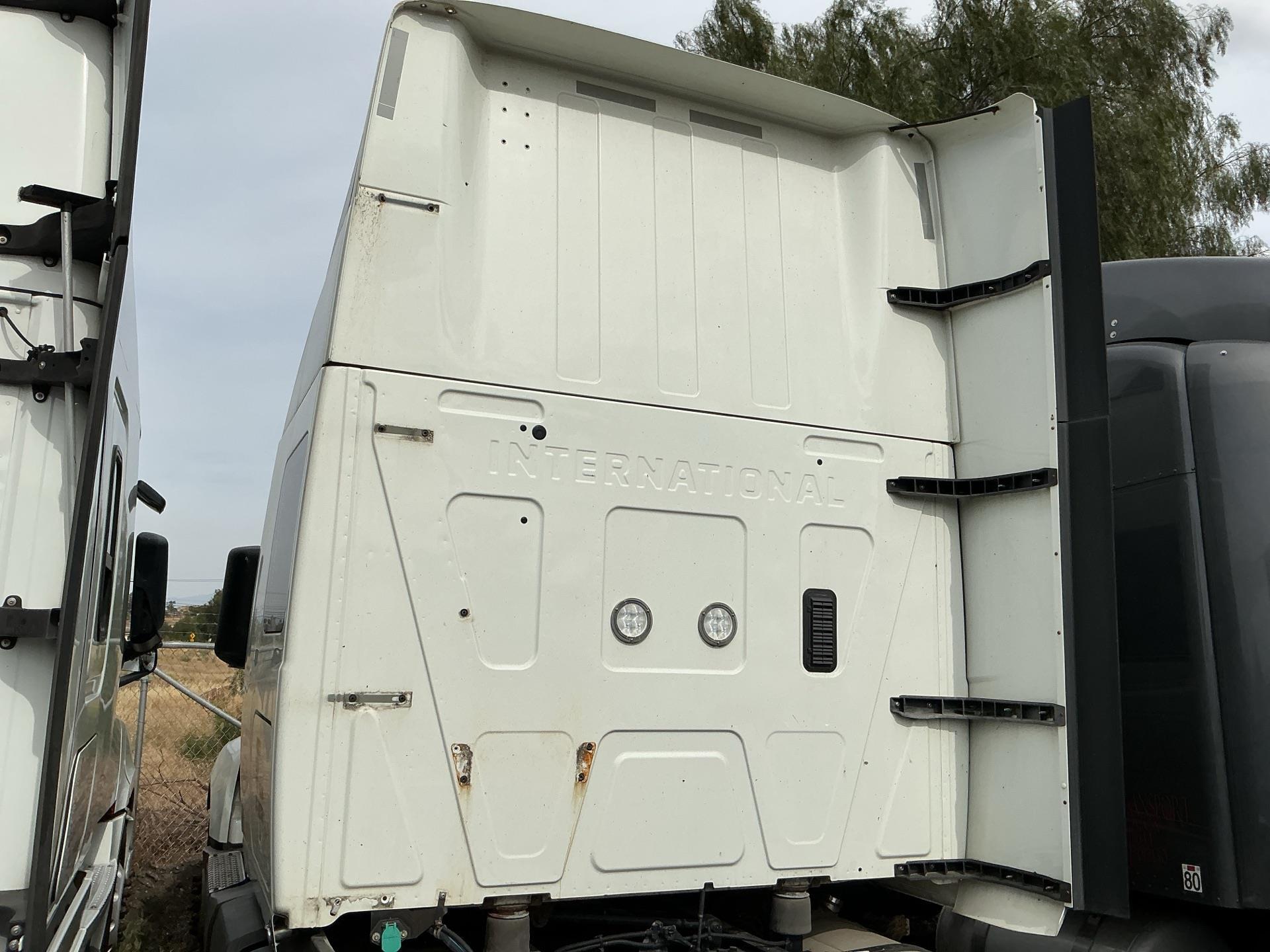 2022 International LT625