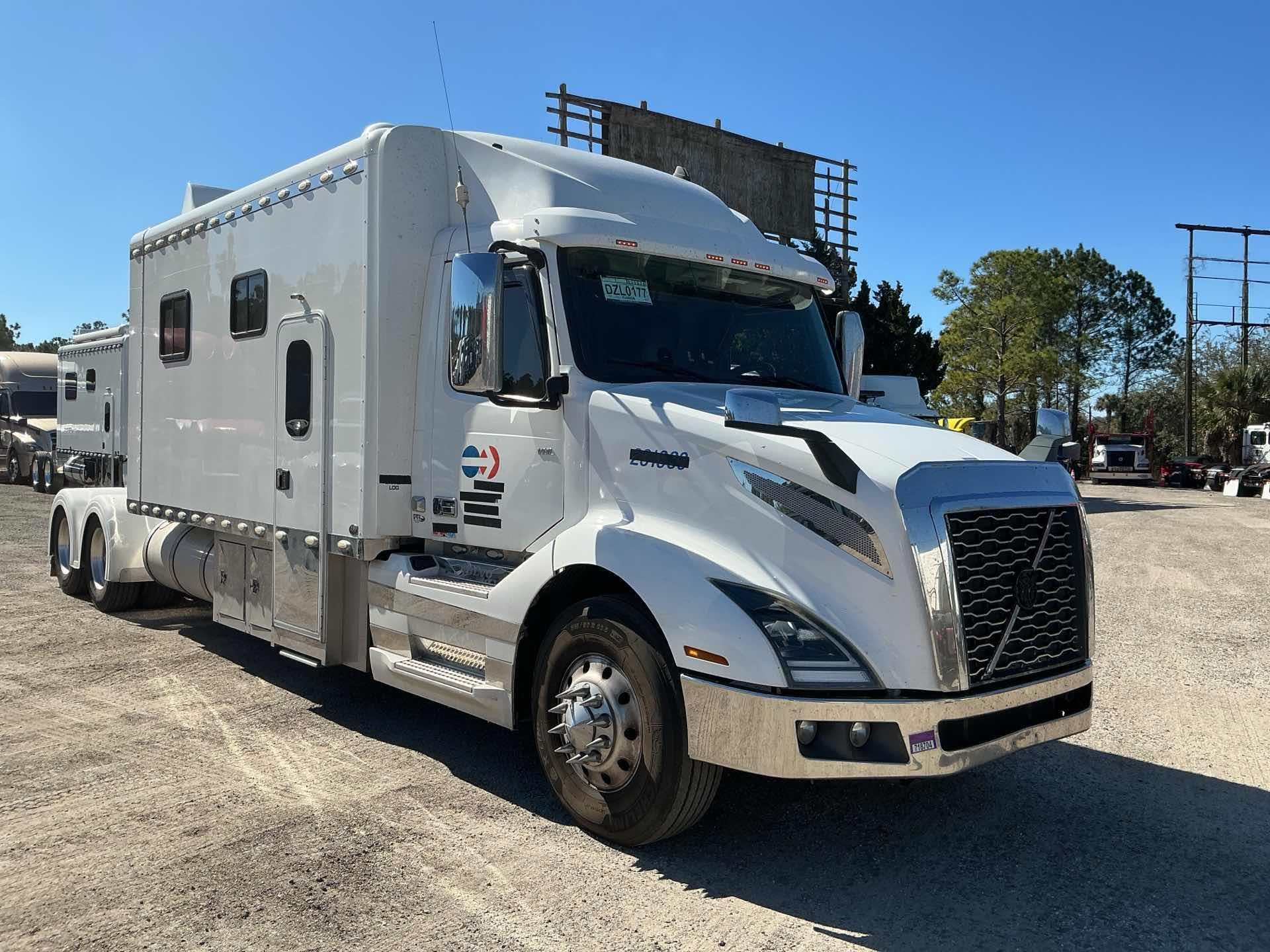 2020 Volvo VNL64T630