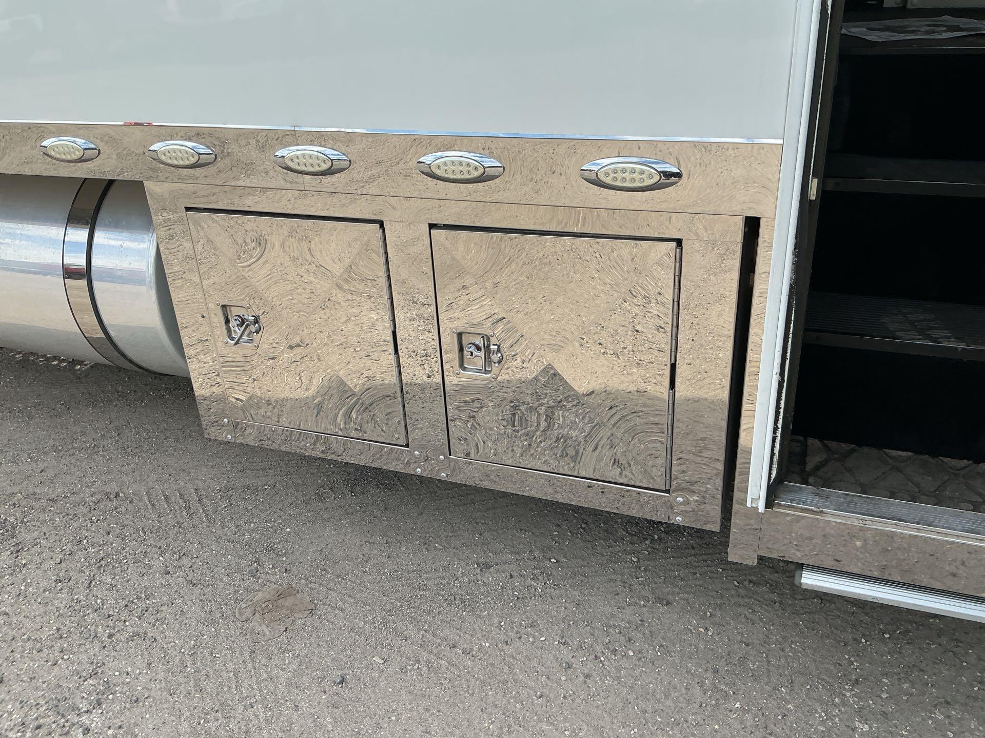 2020 Volvo VNL64T630
