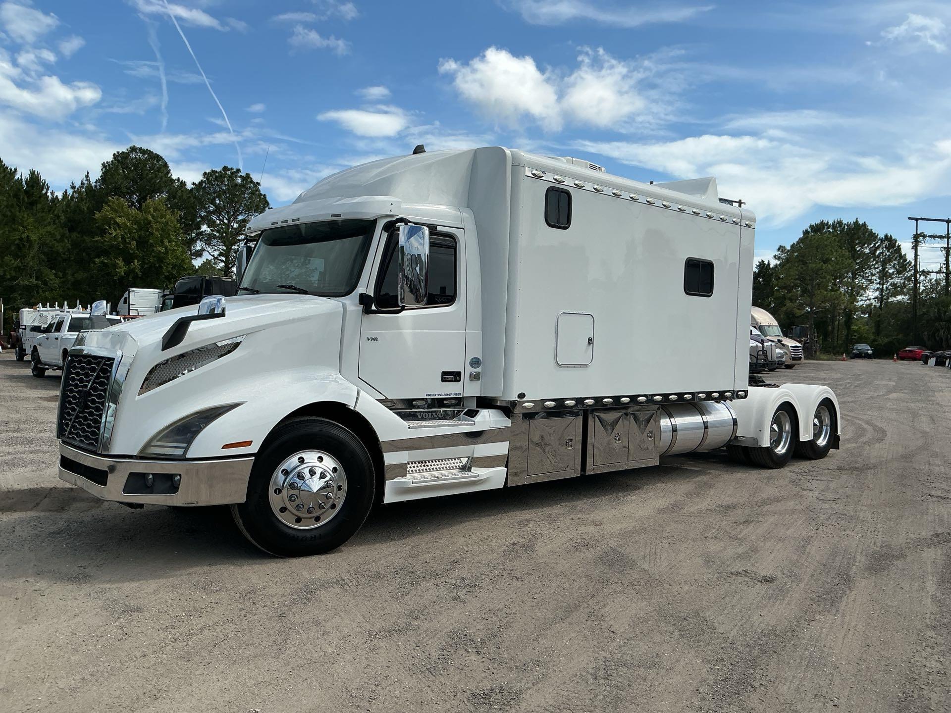 2020 Volvo VNL64T630