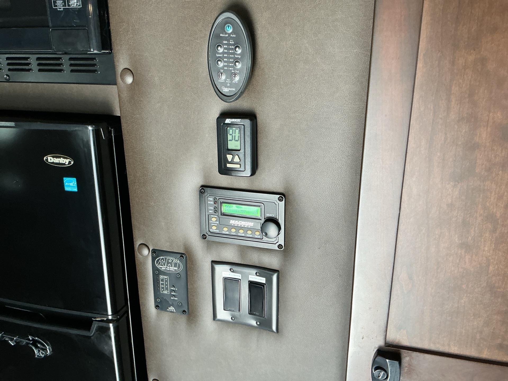 2020 Kenworth W900L